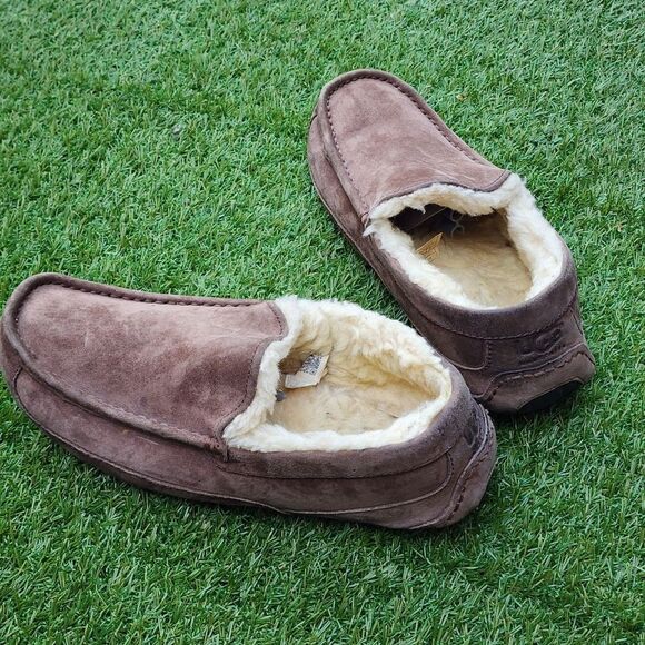 UGG ASCOT- Men's Slippers - SIZE 9 - Picture 4 of 8